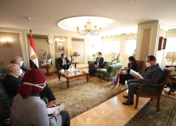 وزير التعليم العالي يبحث آليات التعاون العلمي والتكنولوجي مع  سفير كوريا الجنوبية