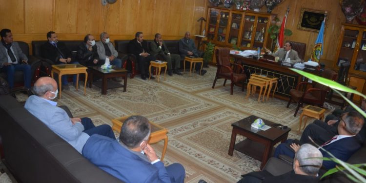 نائب رئيس جامعة الأزهر: ممنوع دخول الطلاب الغير حاصلين على لقاح كورونا امتحانات الفصل الدراسي الأول