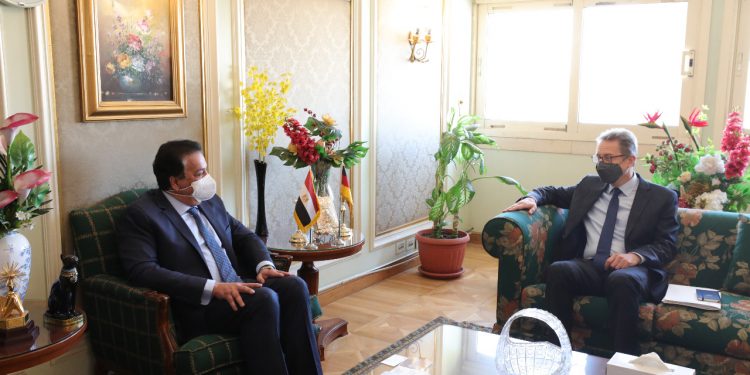 وزبر التعليم العالى والسفير الالمانى