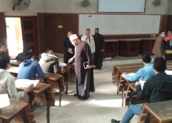 نائب رئيس جامعة الأزهر يتفقد امتحانات معهد معاوني القضاء بكلية الشريعة والقانون بطنطا