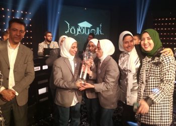 القاهرة تفوز بكأس مسابقة “عباقرة الجامعات”