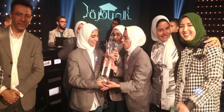 القاهرة تفوز بكأس مسابقة “عباقرة الجامعات”