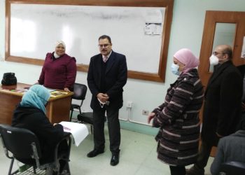 نائب رئيس جامعة الأزهر للتعليم والطلاب يتفقد لجان الامتحانات بمدينة نصر