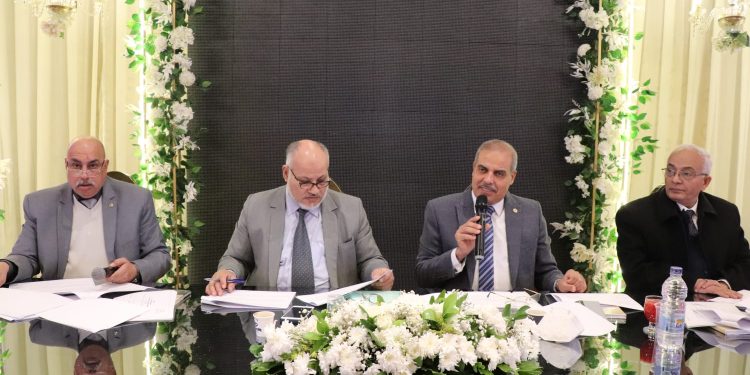 مجلس جامعة الأزهر يهنئ رئيس الجمهورية ووزارة الداخلية بعيد الشرطة وثورة 25 يناير