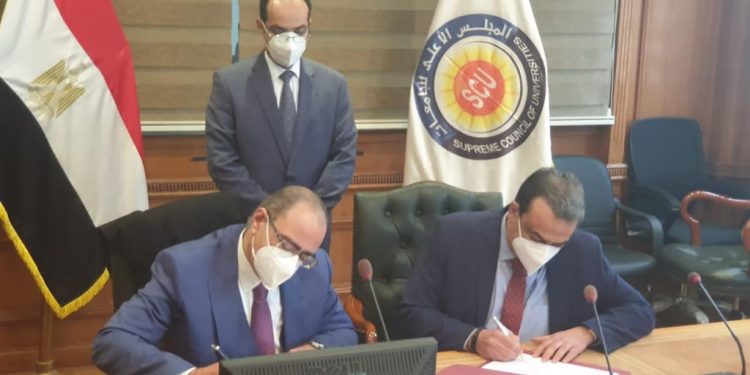 بروتوكول تعاون بين «التعليم العالي» و«الصحة» لتدريب أطباء الزمالة المصرية في المستشفيات الجامعية