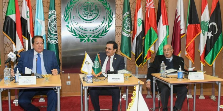 أبو العينين يشارك في افتتاح ورشة عمل “التحكيم الدولي” بالمنظمة العربية للتنمية الإدارية