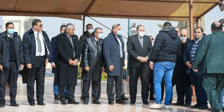 رموز الإعلام والصحافة في جنازة الكاتب ياسر رزق