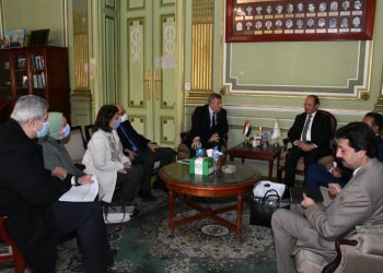 سفير باكستان في زيارة لجامعة عين شمس