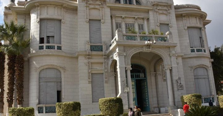 أحمد عبد الفتاح قائما بأعمال أمين عام جامعة عين شمس