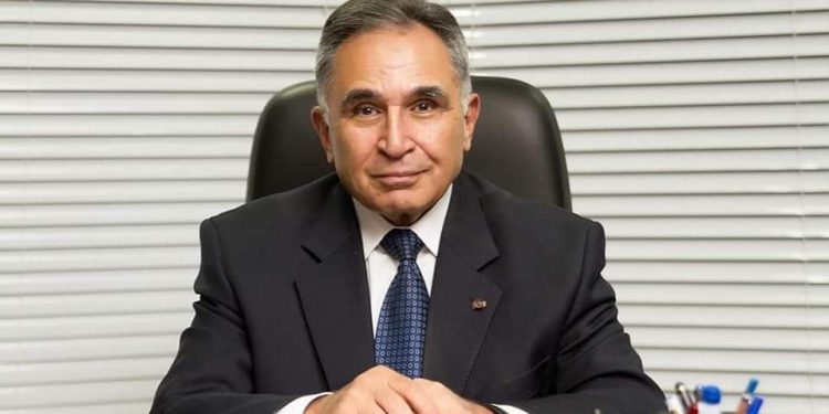 الدكتور شريف عمر.. 40 عامًا من العطاء في محاربة السرطان