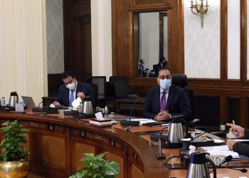 رئيس الوزراء يتابع الموقف التنفيذي للجامعات الأهلية وآليات تمويلها