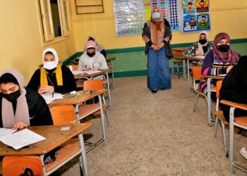 التعليم: المُعلم يحتاج وثقافة واسعة لتحصين الطلاب ضد قوى الشر