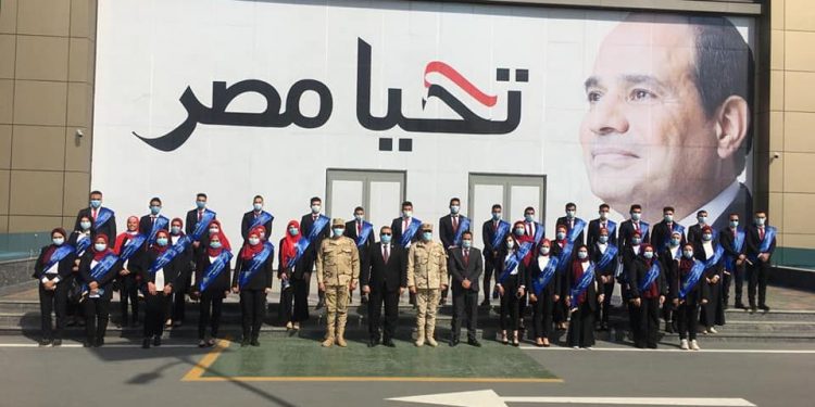 وفد طلابي من جامعة بنها يزور معرض القاهرة الدولي للكتاب