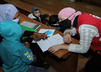  مستشفى الأطفال بجامعة عين شمس يدعم المرضى وذويهم بجلسات توعوية وأنشطة ترفيهية  