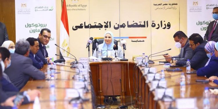 القباج: تقديم وجبات غذائية يومية متكاملة لأطفال الحضانات