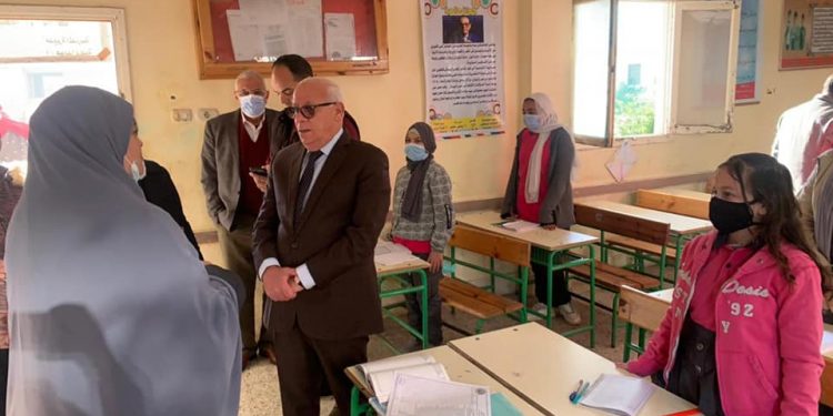 محافظ بورسعيد: لجنة من الحوكمة للمرور علي جميع لجان الثانوية العامة للتأكد من جاهزيتها  