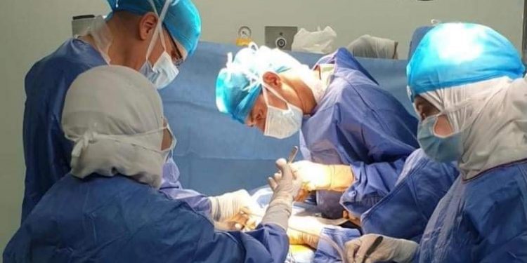 المستشفى الجامعى بأسيوط: القضاء على 100% من قوائم انتظار عمليات أورام الصدر و91% من عمليات القلب