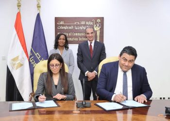 وزير الاتصالات: تحويل 6 مدارس فنية إلى تطبيقية متخصصة تكنولوجيا المعلومات