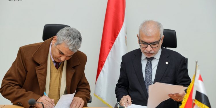 "التعليم": ورشة عمل لتدريب معلمى وطلاب مدارس المتفوقين على أنظمة القمر الصناعي