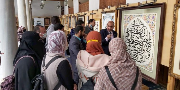 ملتقى الأزهر للخط العربي ينظم ورشا مفتوحة للجمهور حول فنون الخط والزخرفة الإسلامية