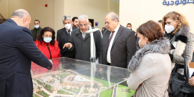  لجنة التعليم بمجلس الشيوخ تزور جامعة الدلتا التكنولوجية