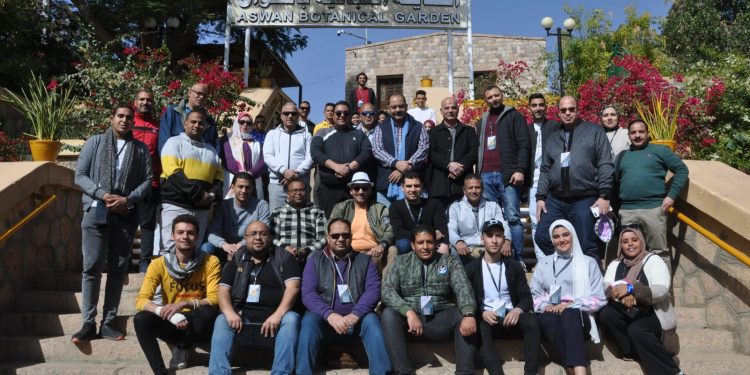 معهد إعداد القادة ينظم جولة سياحية نيلية للمشاركين في مهرجان الحرف الشعبية بالجامعات المصرية