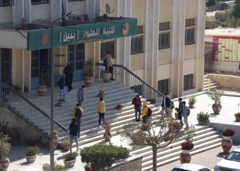 رئيس جامعة الأزهر يشدد على الالتزام بالإجراءات الاحترازية مع بدء الفصل الدراسي الثاني