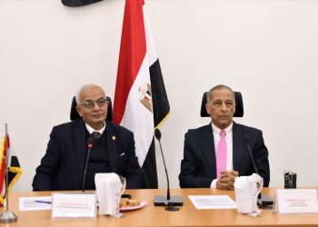 “التعليم” توقع بروتوكول تعاون مع وكالة الفضاء المصرية