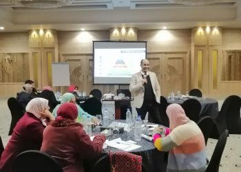 تنفيذ برنامج تدريبي حول إعداد المناهج الدراسية واستراتيجيات التعلم لمعلمي التكنولوجيا التطبيقية