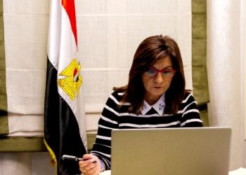 حرب روسيا وأوكرانيا.. «وزيرة الهجرة» تجتمع بممثلي الجالية والطلبة