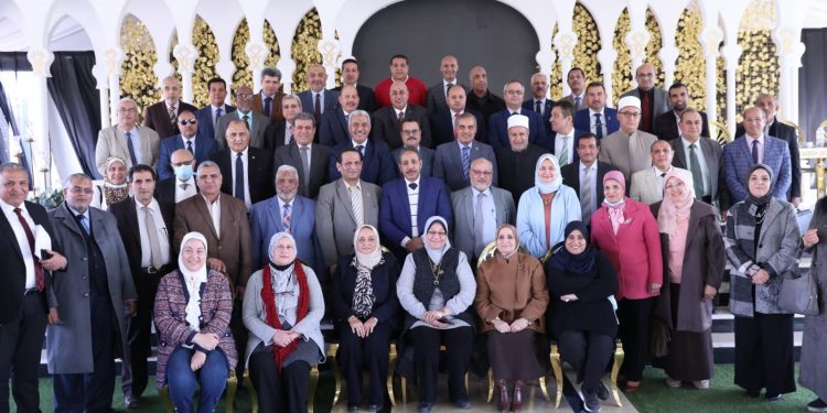 مجلس جامعة الأزهر يشدد على الالتزام بالإجراءات الاحترازية ويصدق على ترقيات جديدة