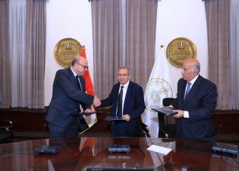 “التعليم” توقع بروتوكول تعاون لإطلاق مدرسة للتكنولوجيا التطبيقية بالمنيا