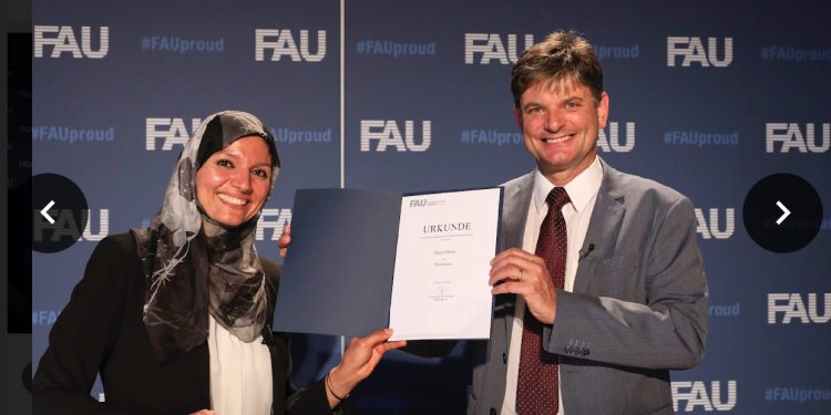 رانيا مرسي تقتحم مجال تكنولوجيا المعلومات فتحصد جائزة أفضل رسالة دكتوراه والجائزة الثانية للاداء التعليمي