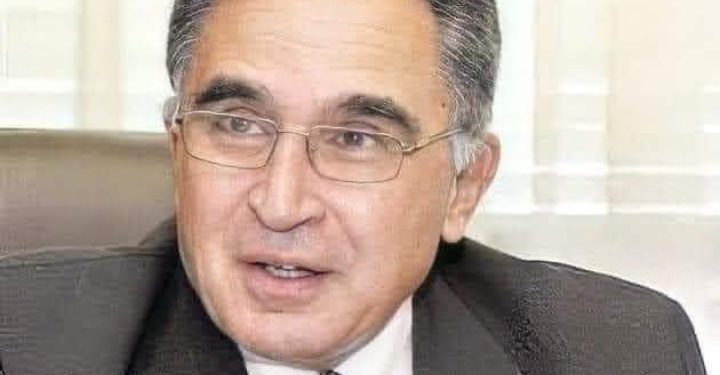 رئيس جامعة القاهرة ينعى الدكتور شريف عمر جراح الأورام