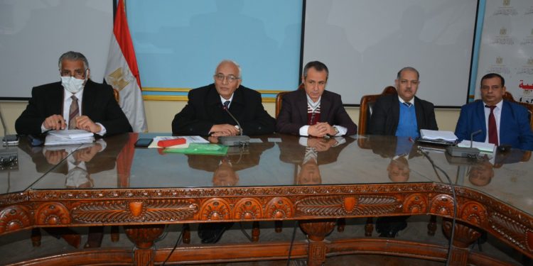 "التعليم" تعقد اجتماعًا لتدريب موجهي عموم الدراسات الاجتماعية على المناهج الجديدة