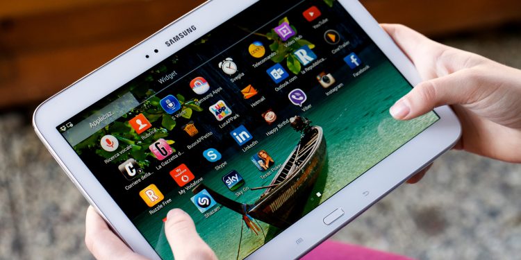 توجيه مهم لطلاب الأول والثاني الثانوي الذين تغيبوا عن الامتحانات التجريبية