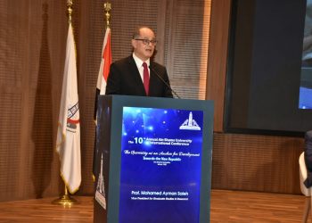 نائب رئيس جامعة عين شمس: المجتمع الدولي يعول علي مصر في إنجاح قمة المناخ