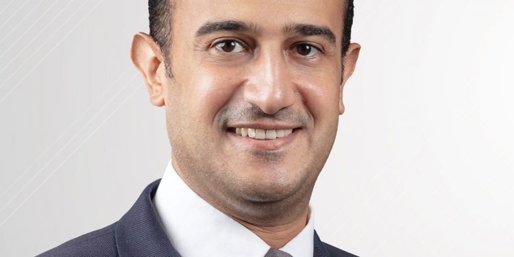 الطلاب العائدين من أوكرانيا.. طلب إحاطة لوزيري التعليم العالي والهجرة لتسوية أوضاعهم