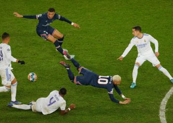 باريس سان جيرمان.. توابع الهزيمة تطيح بالخليفي وتصفية النجوم 