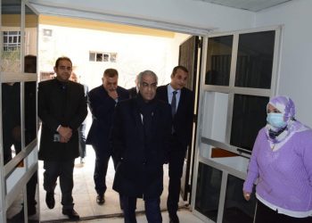 رئيس جامعة بورسعيد يتفقد مستجدات العمل بكلية العلاج الطبيعي والمستشفى الجامعي