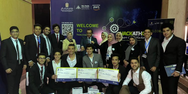 «هندسة المنصورة» الجديدة تحصد 4 جوائز بـ«هاكاثون المدن الذكية» في جامعة بنها