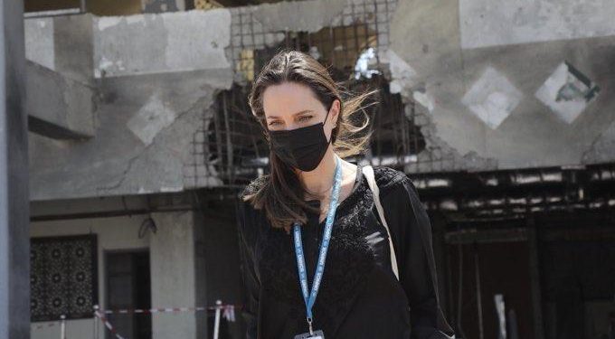 جولة انجلينا جولي في اليمن رسالة للإنسانية