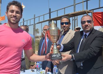 نائب رئيس جامعة الأزهر يشهد ختام دوري كرة القدم الخماسية المقام بأسيوط