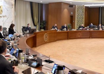 مدبولي: المشروعات القومية تحمينا من التأثر بتداعيات الاضطرابات والحروب