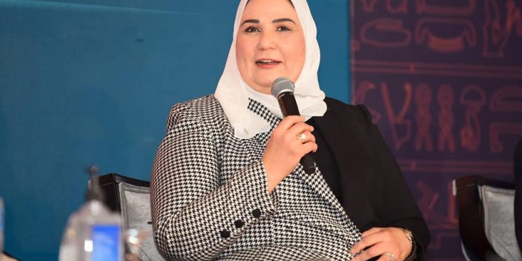 وزيرة التضامن: ربطنا برامج الدعم النقدي بالصحة والتعليم