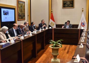 الصحة: ارتفاع معدلات التطعيم ضد كورونا وانخفاض الإشغال في الرعايات المركزة