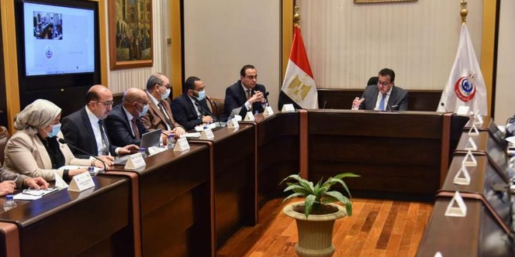 الصحة: ارتفاع معدلات التطعيم ضد كورونا وانخفاض الإشغال في الرعايات المركزة