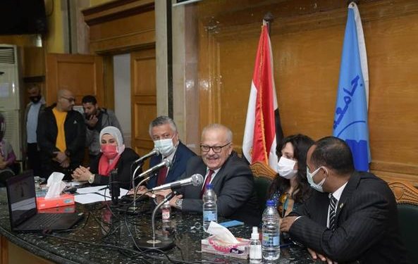 الخشت: لجنة من كبار الأساتذة لرصد تخصصات الكليات الأبرز عالميا ومقارنتها بكلية  الآداب والاستفادة منها