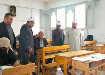 رئيس أسوان الأزهرية يتابع امتحانات رواق العلوم الشرعية والعربية