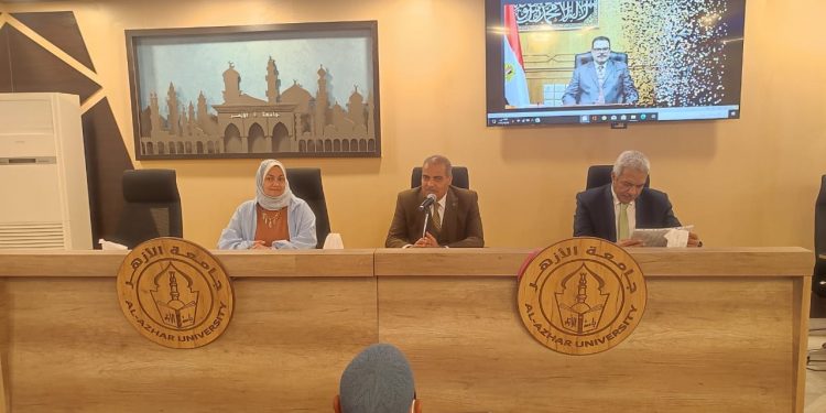 تطوير الوافدين ينظم لقاء للطلاب الوافدين بحضور قيادات جامعة الأزهر